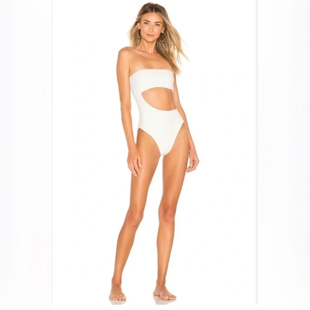 Frankies Bikinis 88% nylon
